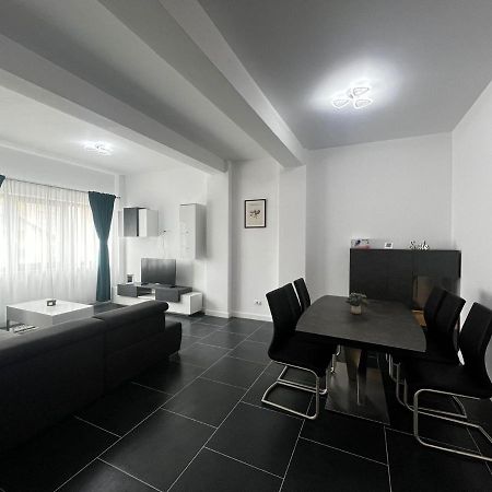 Marvellous Aparthotel With Master Apartments Suceava Eksteriør billede