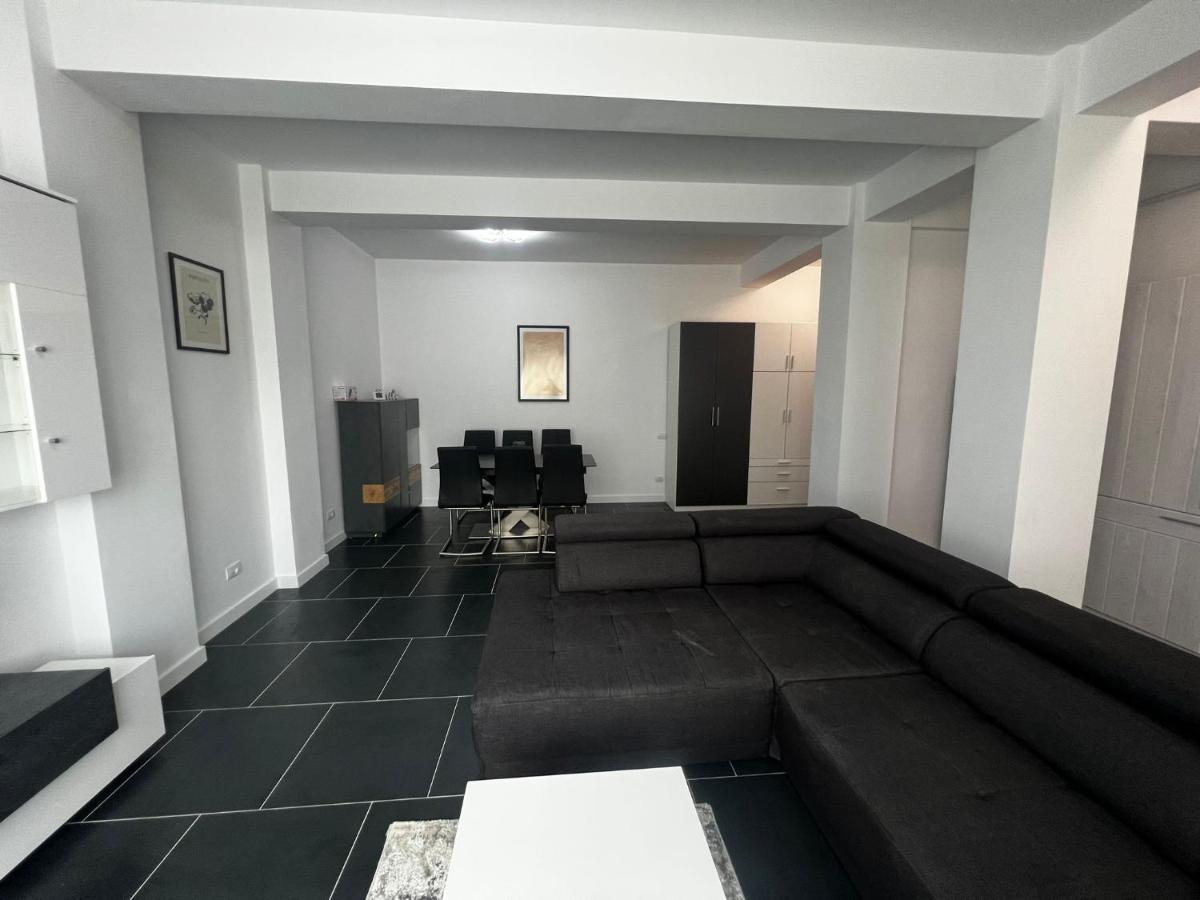 Marvellous Aparthotel With Master Apartments Suceava Eksteriør billede
