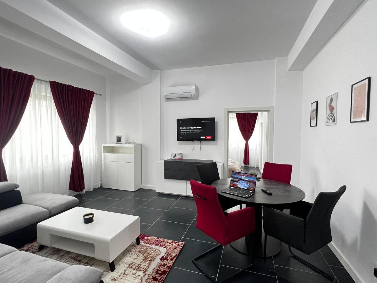 Marvellous Aparthotel With Master Apartments Suceava Eksteriør billede
