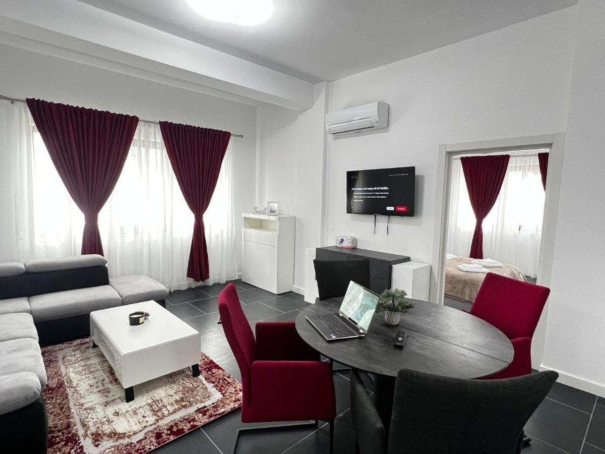 Marvellous Aparthotel With Master Apartments Suceava Eksteriør billede
