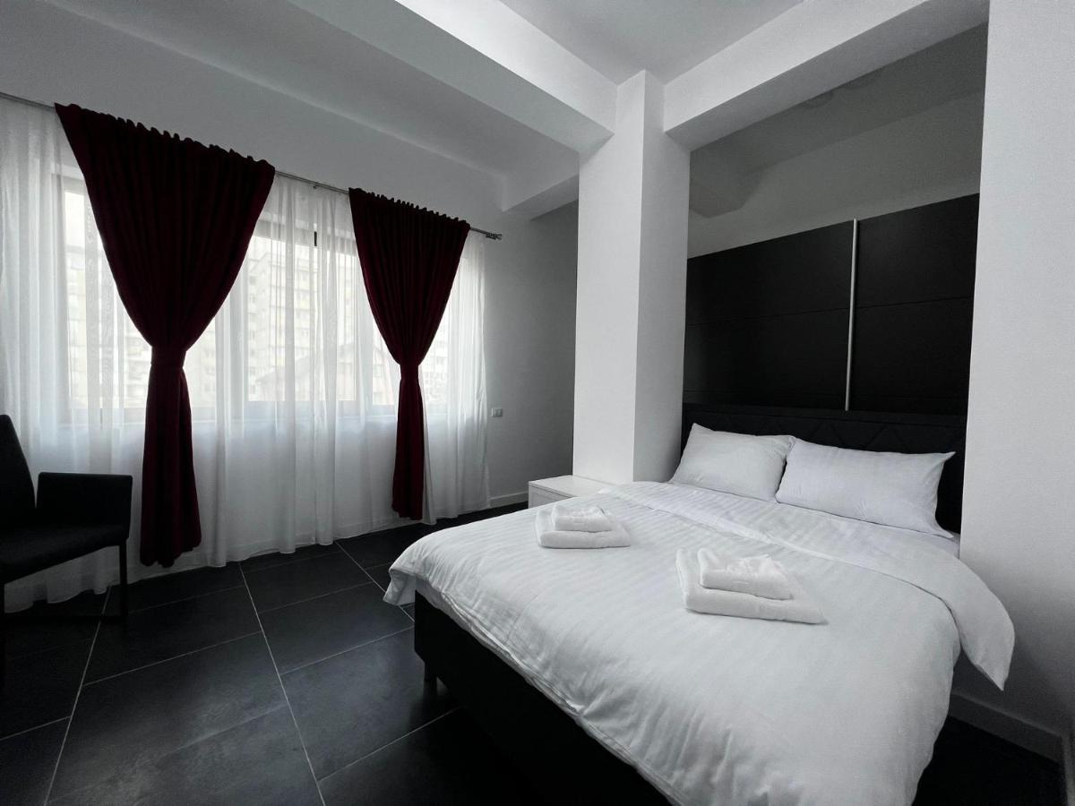Marvellous Aparthotel With Master Apartments Suceava Eksteriør billede