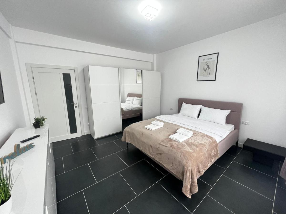 Marvellous Aparthotel With Master Apartments Suceava Eksteriør billede