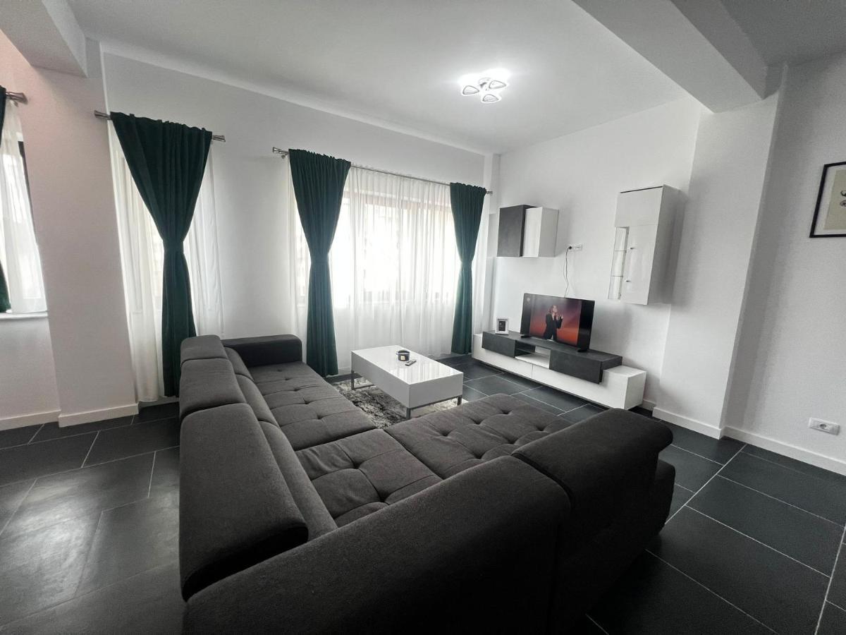 Marvellous Aparthotel With Master Apartments Suceava Eksteriør billede