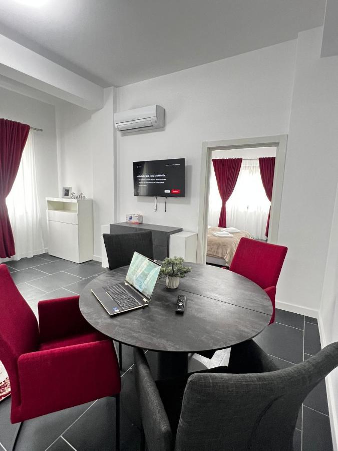 Marvellous Aparthotel With Master Apartments Suceava Eksteriør billede