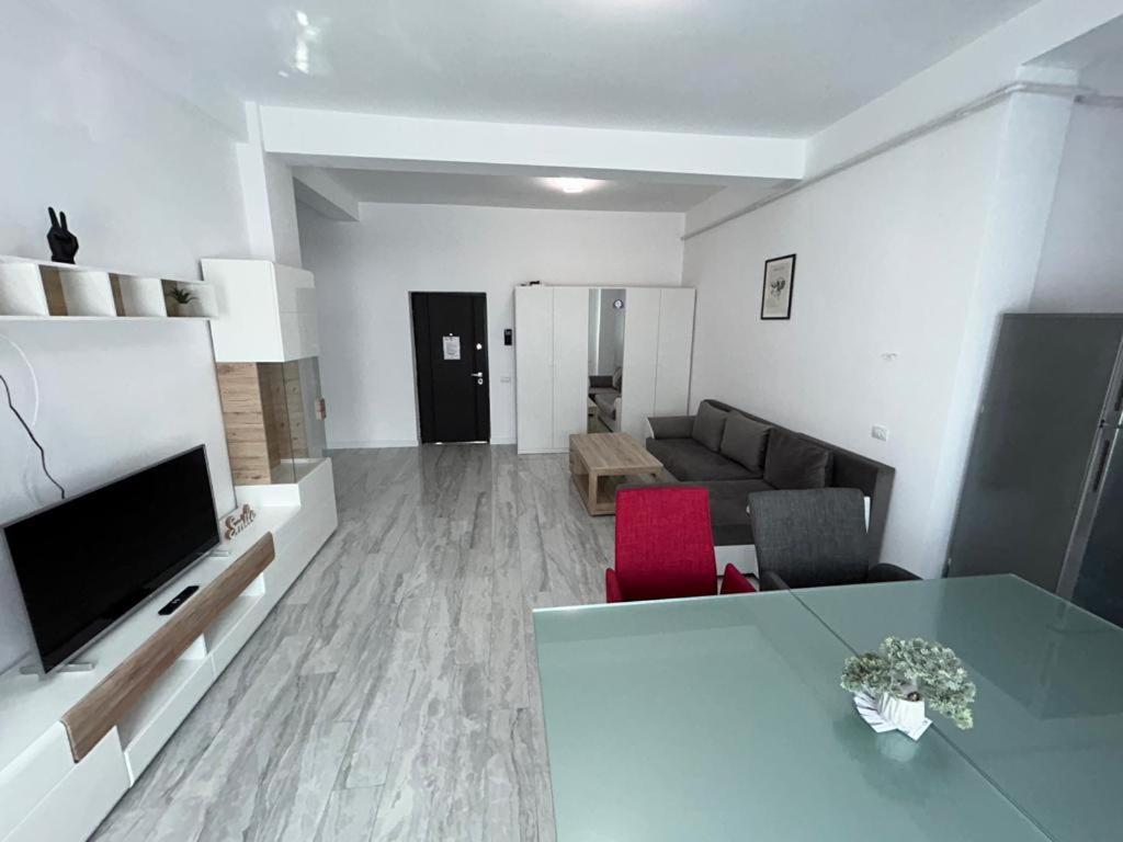 Marvellous Aparthotel With Master Apartments Suceava Eksteriør billede