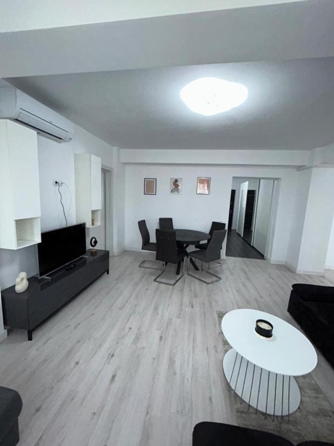 Marvellous Aparthotel With Master Apartments Suceava Eksteriør billede